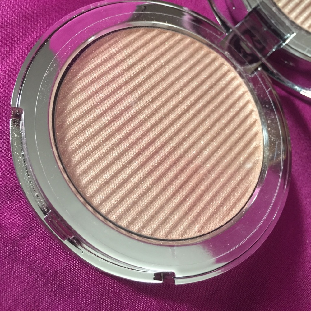 Estee Edit / Estée Lauder Illuminator  Highlighter